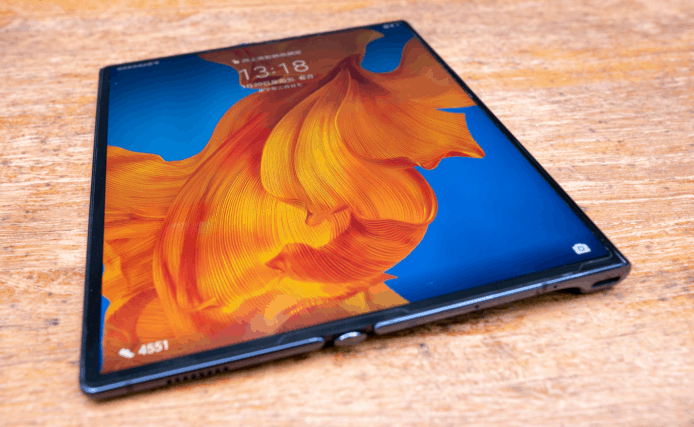 HUAWEI Mate Xs 香港行貨開賣　畫面超薄 + 摺痕不易看到