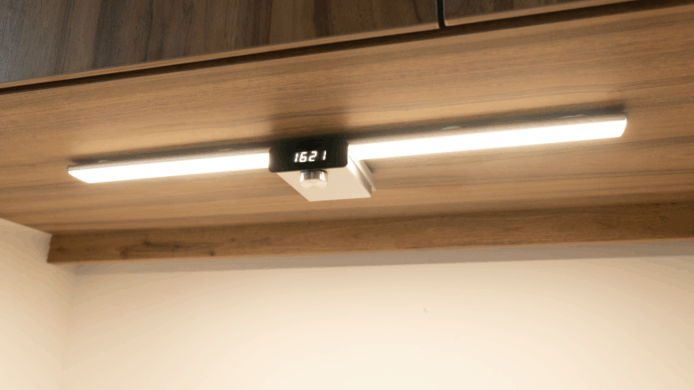 【開箱】KUCHE SOL 無線智能 LED 櫃底燈   手勢開關燈 + 無線設計 + 智能倒數鐘