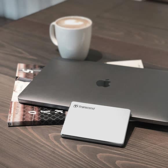Transcend StoreJet 25C3S 外置硬碟   鋁殼質感 + 輕巧纖薄