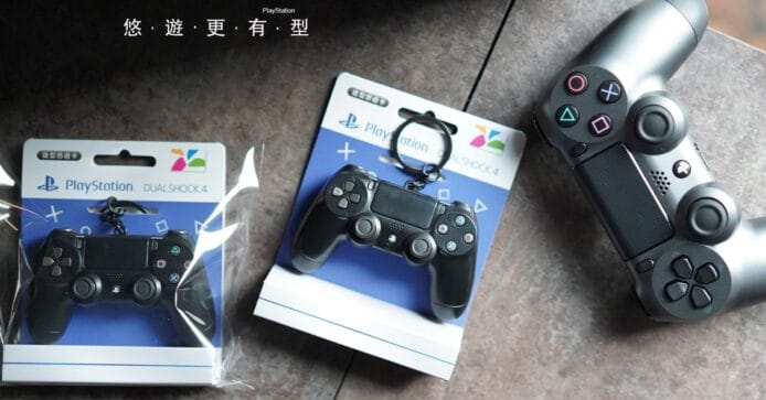 PS4 手掣悠遊卡狂賣 30 萬套　遲訂要等 2023 年才有貨