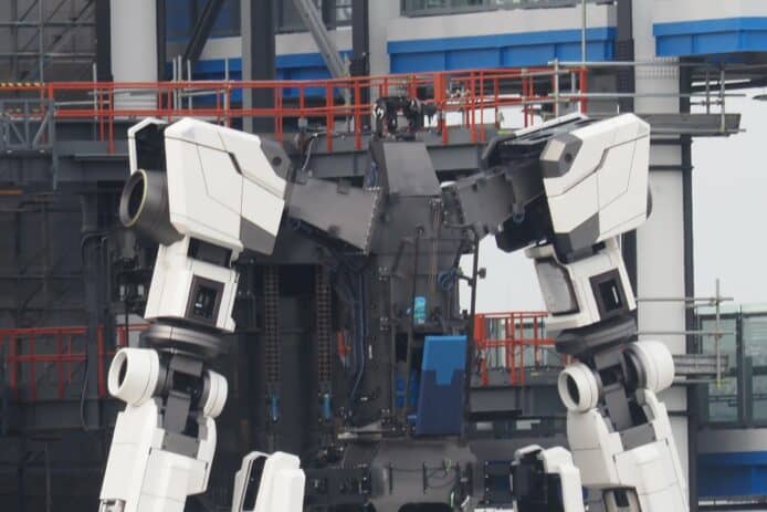 橫濱等身大可動高達開始外殼組裝　原定 10 月正式開放但因疫情延期