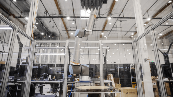 Amazon Kuiper 衛星寬頻客戶端天線　網速達400Mbps + 直徑只有 12 吋