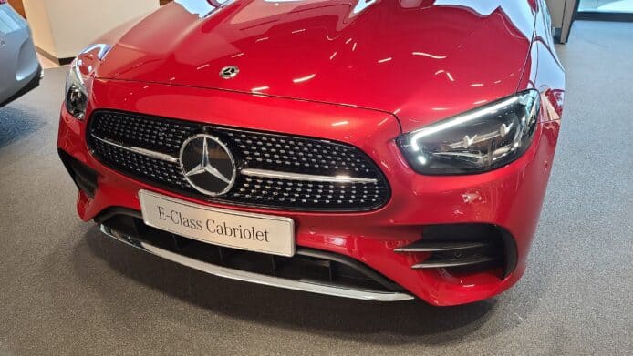 全新 Benz E-Class Coupé 及 Cabriolet 登場   動感外型 + MBUX 系統