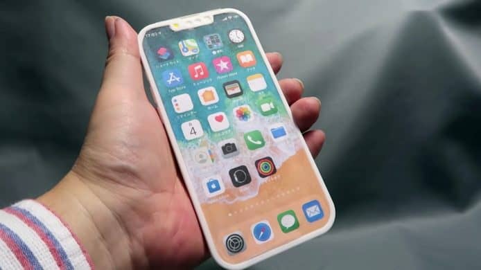 日網展示手機模型   iPhone 13 Pro 瀏海尺寸縮小