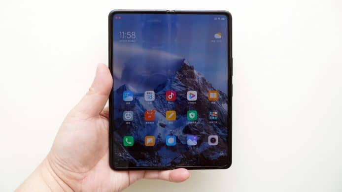 【評測】Mi Mix Fold　開箱測試 外形 手感 摺Mon 效能 手機