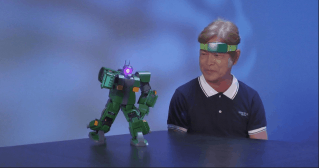 古谷徹用念力遙控渣古機械人    前額葉皮層的血流量頻率作操控