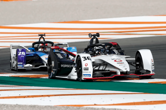 Porsche為賽車研發矽陽極電池   可於15分鐘內充滿電