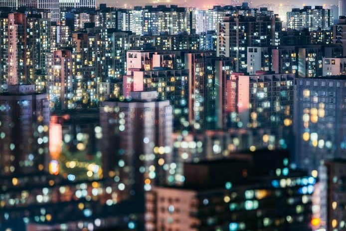 中國用電需求創新高   多個城市電網超載或致停電