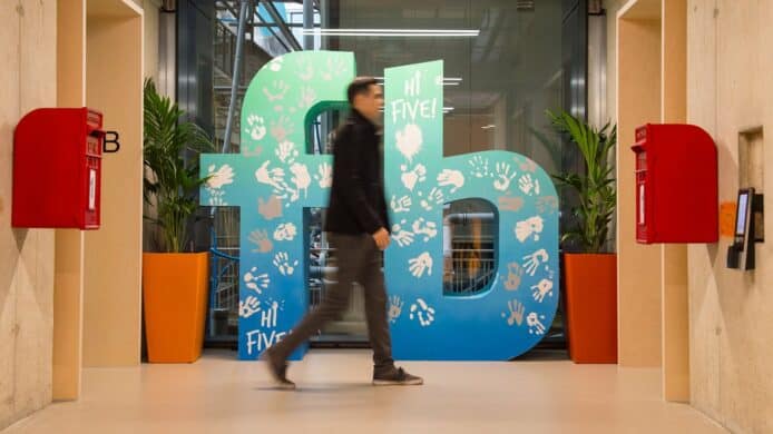 疫情後重回辦公室   Facebook 宣佈延期至明年 1 月