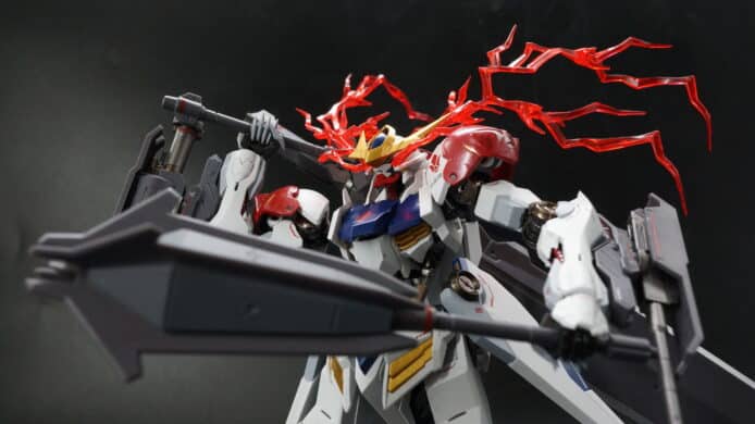 【評測】METAL ROBOT魂巴巴托司狼式    配件豐富＋關節緊實