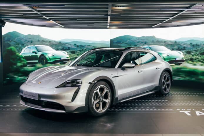 保時捷 Taycan Cross Turismo 抵港    首款電動多功能旅行車