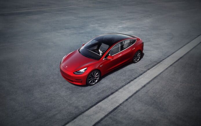 新版 Model 3 Performance   續航力增一成至 675 公里