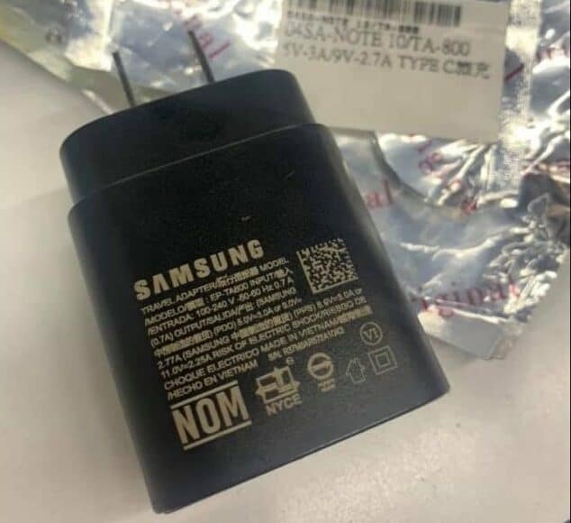 印上「中國製造的假貨」三星充電器   台網民購「原廠配件」難分真假