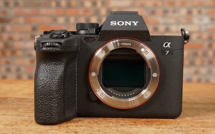 【評測】SONY A7IV / A74 無反相機詳細評測    連拍、追焦爽快 + 人像街景實拍相片