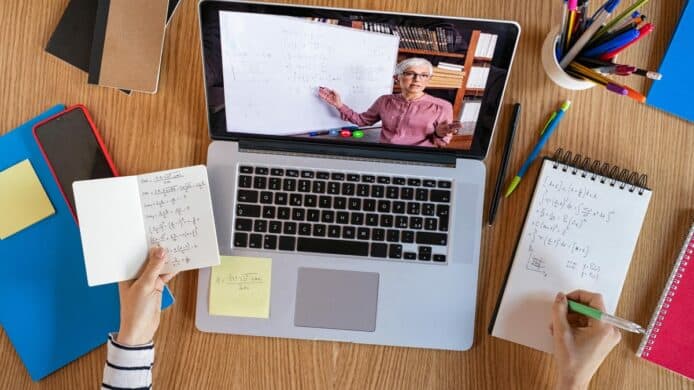 研究：網課 2 倍速看兩次更有助學習  效果較僅以正常速度看一次好