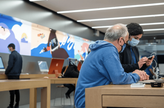美國 Apple 取消口罩令 部分州份分店不再要求顧客佩戴口罩