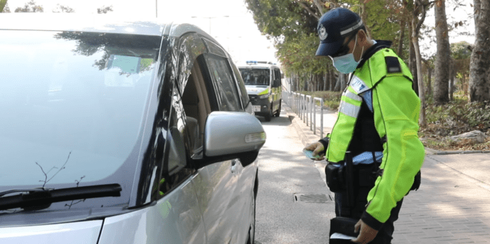 機械人抄牌智能化全日監視    料九月推出港島區先執勤