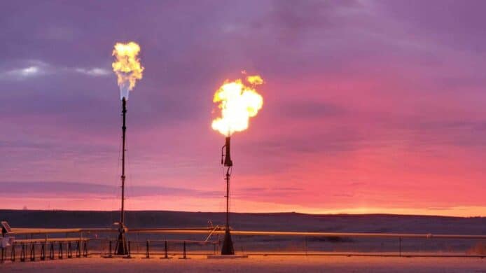 用油田剩餘產能挖礦   新興挖礦技術可減 63% 碳排放