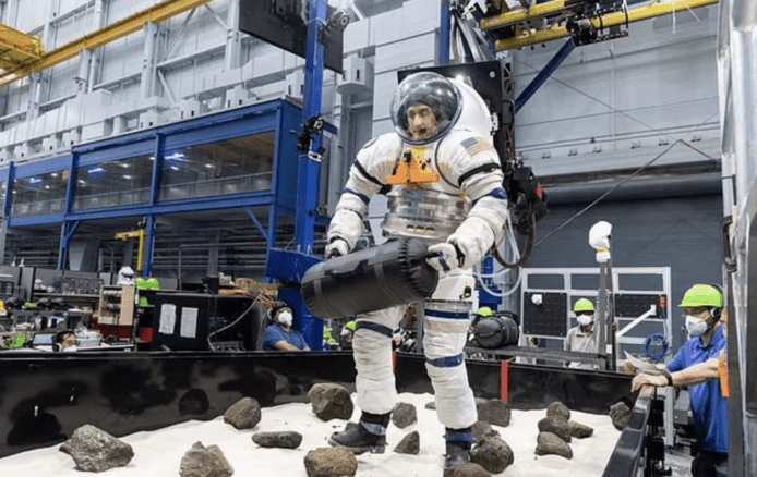 NASA 研發「月球掃描背包」   實時繪製 3D 地圖協助探索