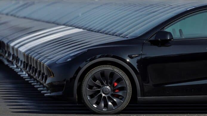 全球藍牙門鎖有漏洞   逾 200 萬部 Tesla 亦受牽連