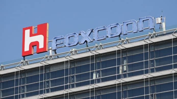 Apple 將生產遷移越南   富士康投訴競爭對手高薪挖角