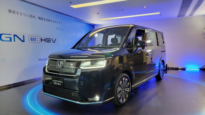 本田混能 STEPWGN SPADA e:HEV 抵港  提供混能/電油版＋舒適中排設計