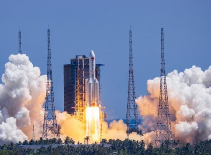 神舟十四號航天員進入問天實驗艙     展開太空生命科學研究