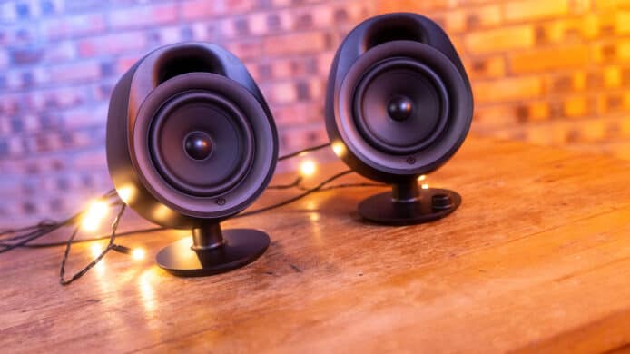 【評測】SteelSeries Arena 3 電競喇叭     性價比高 + App 調節音色