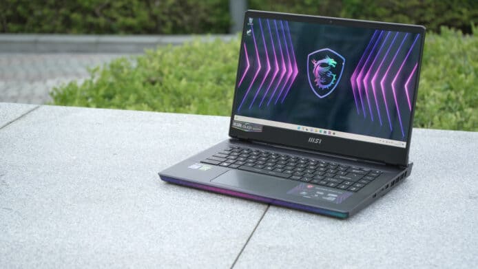 【實試】MSI Raider GE67 HX – 12UGS    打機效能強勁 + 240Hz 屏幕
