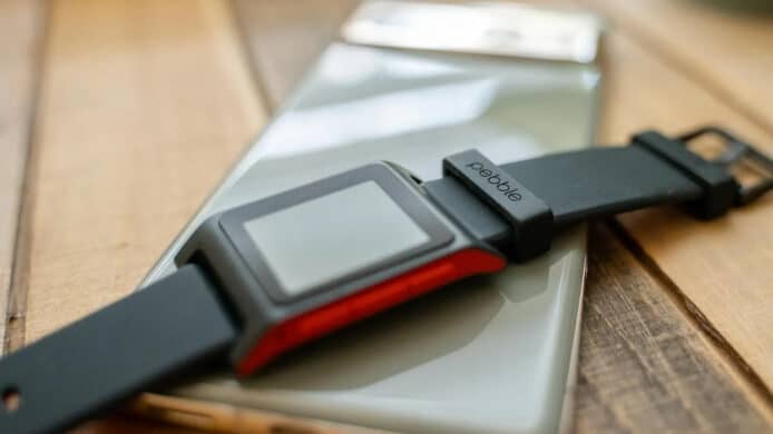 發表至今逾 10 年   Pebble 手錶突獲 Google 系統升級