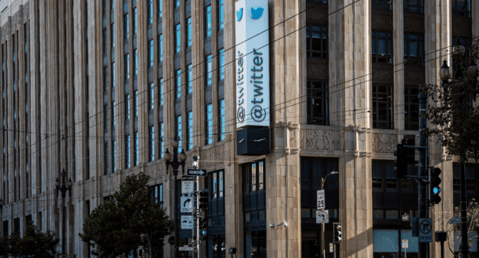 馬斯克不再允許 Twitter 職員遠距離辦公 馬斯克：員工需「緊張起來」才能迎轉機