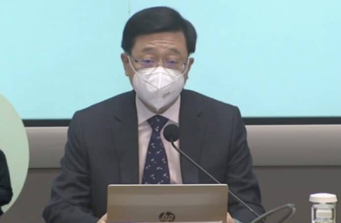 政府明起取消所有社交距離措施     取消疫苗通行證、密切接觸者隔離令 只維持口罩令