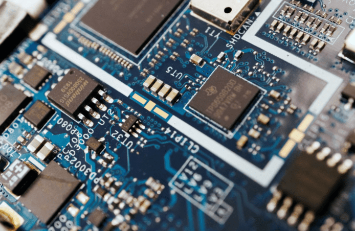 中國就美管對華出口晶片向世貿提訴 美：方案將在數周公布10月會採取部份措施