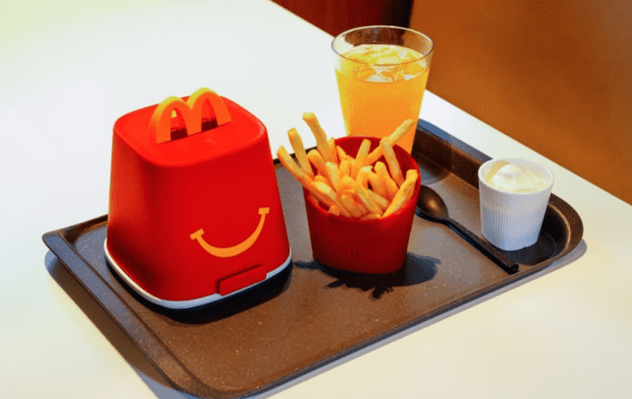 法國全面禁用即棄塑膠 明年 1 月快餐店需用可重用餐具