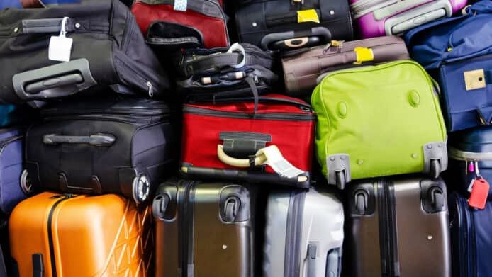 AirTag 識穿航空公司講大話  延誤行李竟曾在麥當勞出現