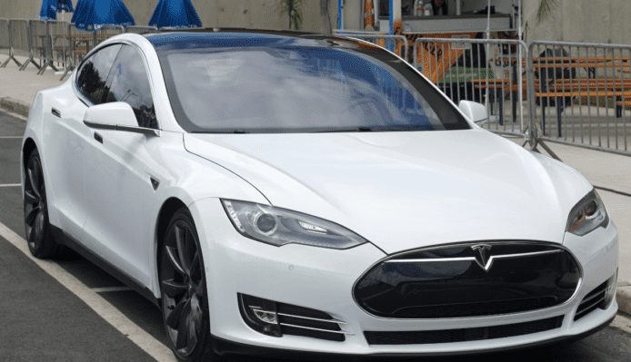 美懷俄明州議員籲禁售電動車 指電動車基建不足為「錯誤發展方向」