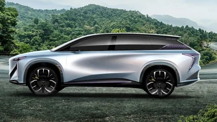 紅旗 E202 概念 SUV 發表   可換電設計支援 800V 快速充電