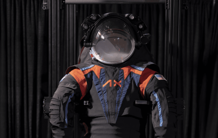 NASA 新版太空衣    時尚設計、適合女性