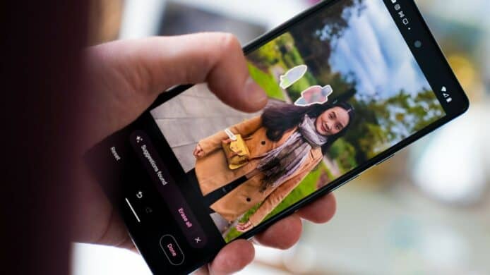 Google Magic Eraser 一鍵刪路人開放    Android、iPhone 都可用到