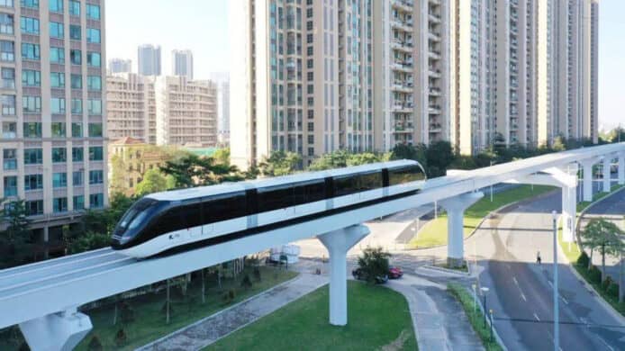 比亞迪「雲巴」深圳通車   全自動運行、無人駕駛、面部掃描入閘