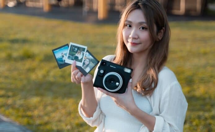  【評測】FUJIFILM instax SQUARE SQ40 即影即有相機   平玩 SQUARE 相紙 + 自動曝光準確 + Selfie mode 效果有驚喜