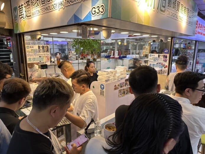 iPhone 15 先達收機價炒家最多賺 $3200    iPhone 15 Pro 最受炒家歡迎型號