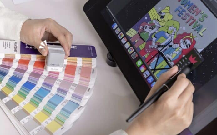 台灣智能取色器    吸取實體顏色即時轉換成數據