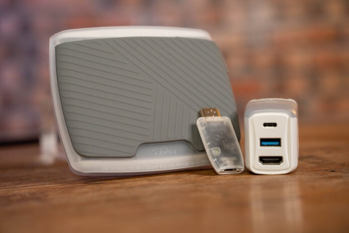 【評測】GENKI Alpine Collection: ShadowCast 2 Pro and Covert Dock 2  4K/60fps + 流暢度高 + 方便外出使用