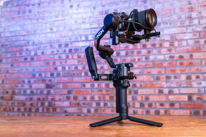 【評測】DJI RS4 COMBO    更快切換直拍+新增搖桿模式切換+配件兼容性高