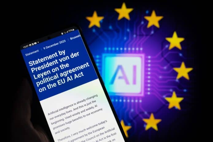 歐盟通過全球首個 AI 監管法案    禁止使用 AI 社會評分系統