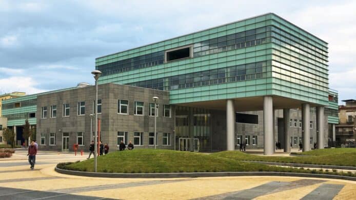 Apple 推出 AI 技能培訓課程