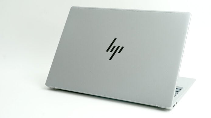 【評測】HP Pavilion Aero 13 (2024) 開箱評測　簡約設計機身超輕 + 端子齊全外攜使用方便