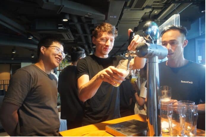 香港科技成果「回收麵包」啤酒落地    斑蘭奶昔味手工啤酒推出  為炎炎夏日降溫