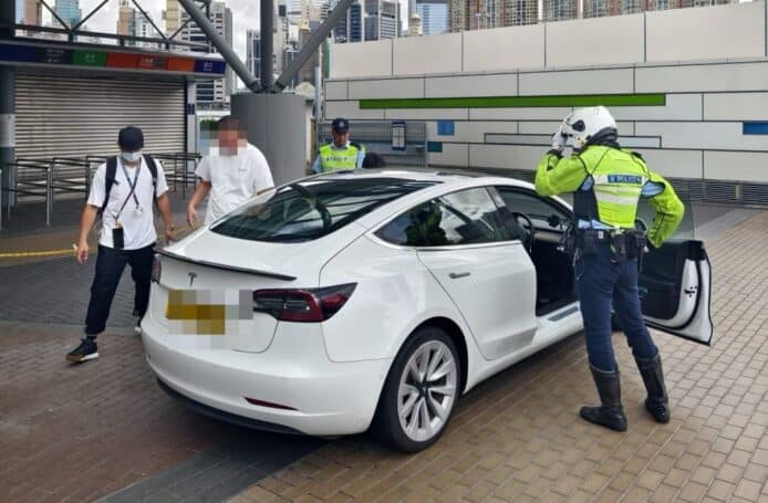 警方連續兩日放蛇打擊 Uber　19 人被捕涉嫌無牌取酬載客